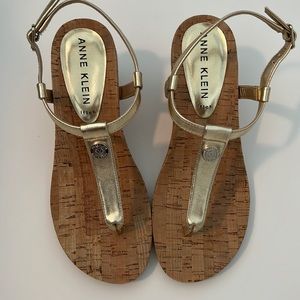 Anne Klein wedge sandal- Size 8.5